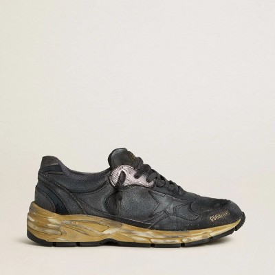 Golden Goose Dad-Star In Black Naplak And Crackle Leather With Black Star And Heel Tab Golden Goose Dad-Star In Black Naplak And Crackle Leather With Black Star And Heel Tab