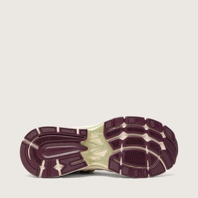 Golden Goose Lightstar Cny In White Mesh And Leather With Wine-Red Tpu Star Golden Goose Lightstar Cny In White Mesh And Leather With Wine-Red Tpu Star