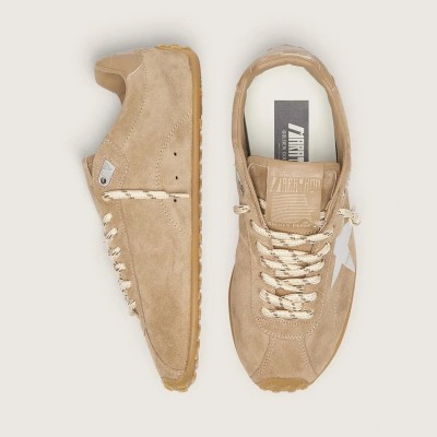 Golden Goose Marathon Speed With Tobacco Suede Upper And Silver Star Golden Goose Marathon Speed With Tobacco Suede Upper And Silver Star