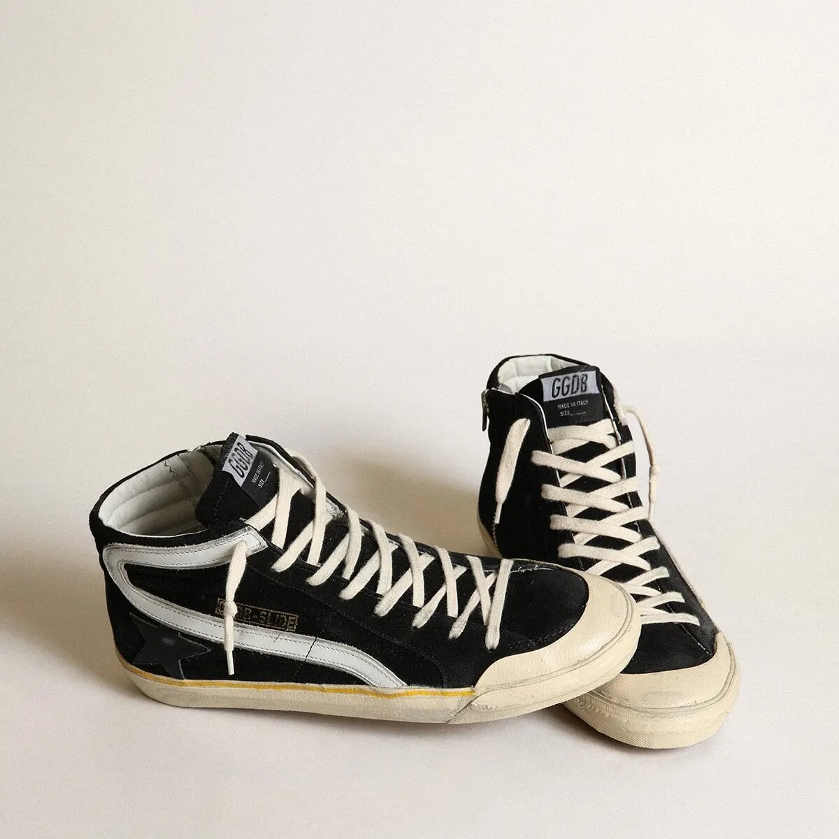 Golden Goose Slide Penstar In Black Suede With Black Star And White Flash Golden Goose Slide Penstar In Black Suede With Black Star And White Flash