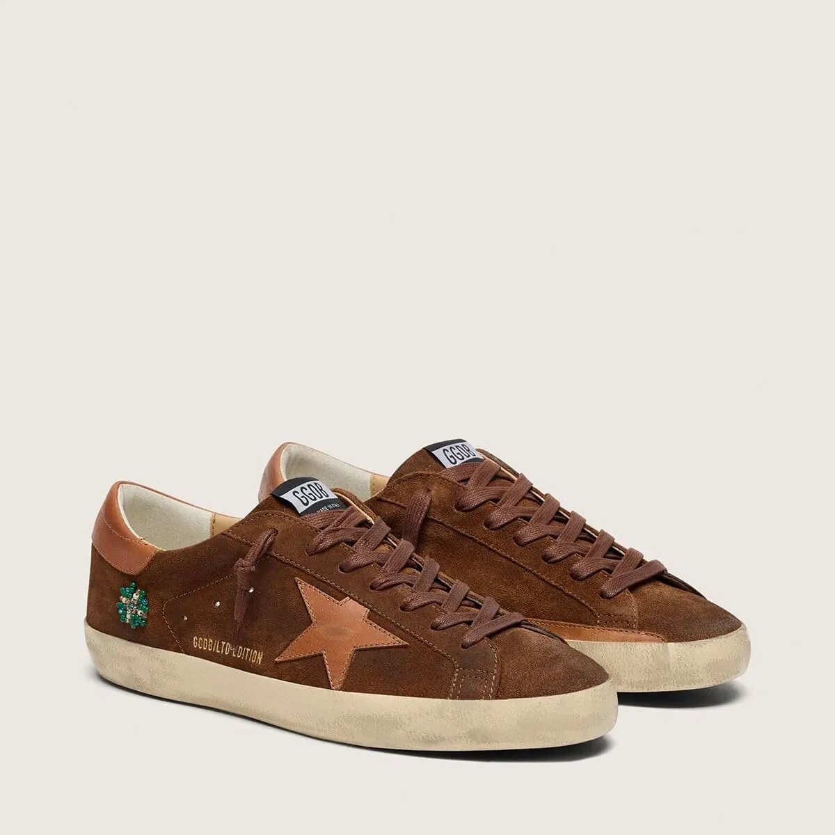 Golden Goose Super-Star Ltd In Brown Suede With Brick-Red Leather Star And Embroidery With Green Beads Golden Goose Super-Star Ltd In Brown Suede With Brick-Red Leather Star And Embroidery With Green Beads