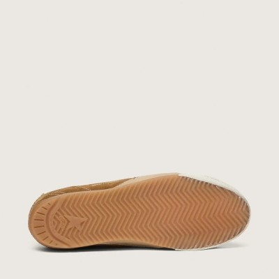 Golden Goose True-Star In Tobacco-Colored Suede With White Star And Platinum Heel Tab Golden Goose True-Star In Tobacco-Colored Suede With White Star And Platinum Heel Tab