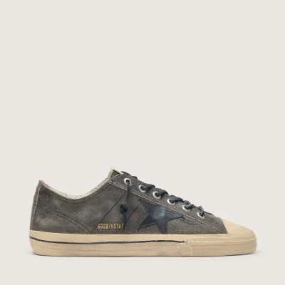 Golden Goose V-Star In Black Suede With Black Leather Star Golden Goose V-Star In Black Suede With Black Leather Star