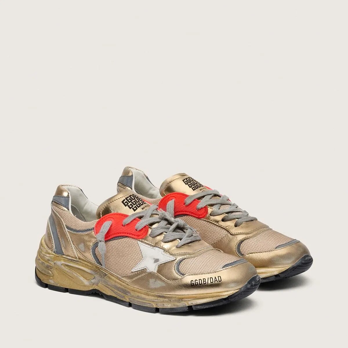Golden Goose Dad-Star In Gold Laminated Leather And Mesh With White Leather Star And Gold Leather Heel Tab Golden Goose Dad-Star In Gold Laminated Leather And Mesh With White Leather Star And Gold Leather Heel Tab
