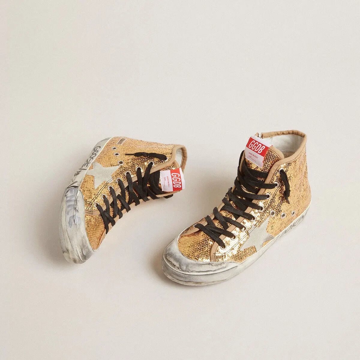 Golden Goose Francy Penstar In Gold Paiettes With Suede Star And Bright Blue Heel Tab Golden Goose Francy Penstar In Gold Paiettes With Suede Star And Bright Blue Heel Tab