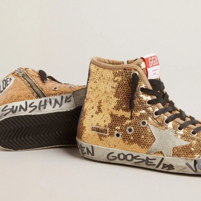 Golden Goose Francy Penstar In Gold Paiettes With Suede Star And Bright Blue Heel Tab Golden Goose Francy Penstar In Gold Paiettes With Suede Star And Bright Blue Heel Tab