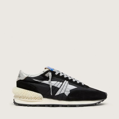 Golden Goose Marathon With Black Ripstop Nylon Upper And Silver Star Golden Goose Marathon With Black Ripstop Nylon Upper And Silver Star