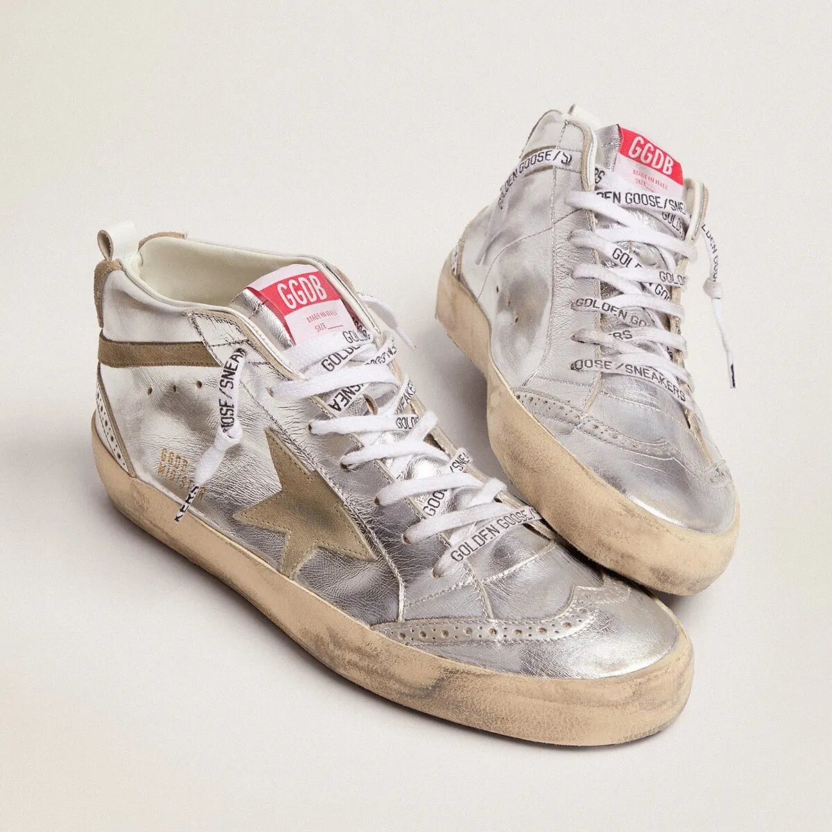 Golden Goose Mid Star In Silver Laminated Leather With Dove Gray Star Golden Goose Mid Star In Silver Laminated Leather With Dove Gray Star