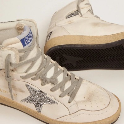 Golden Goose Sky-Star With Signature On The Ankle And Silver Inserts Golden Goose Sky-Star With Signature On The Ankle And Silver Inserts