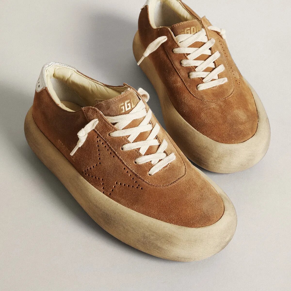 Golden Goose Space-Star In Tobacco-Colored Suede With Perforated Star Golden Goose Space-Star In Tobacco-Colored Suede With Perforated Star