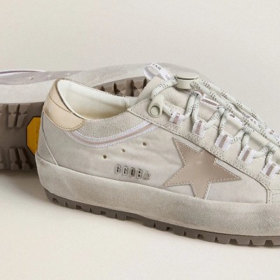 Golden Goose Super-Star Ski In Light Gray Nylon With Metallic Leather Star And Heel Tab Golden Goose Super-Star Ski In Light Gray Nylon With Metallic Leather Star And Heel Tab