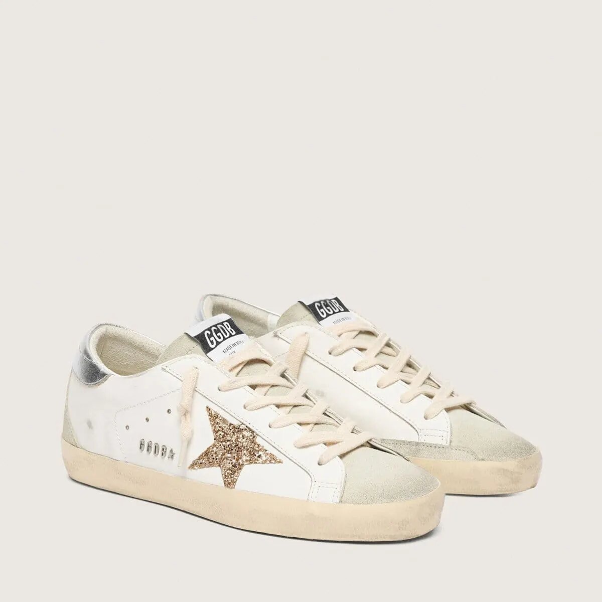 Golden Goose Super-Star With Gold Glitter Star And Ice-Gray Suede Inserts Golden Goose Super-Star With Gold Glitter Star And Ice-Gray Suede Inserts