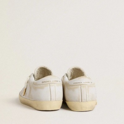 Golden Goose Super-Star With White Leather Star And Heel Tab With Lived-In Effect Golden Goose Super-Star With White Leather Star And Heel Tab With Lived-In Effect