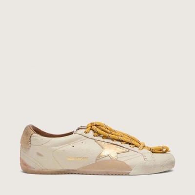 Golden Goose True-Star In White Nappa Leather With Gold Star And Beige Suede Heel Tab Golden Goose True-Star In White Nappa Leather With Gold Star And Beige Suede Heel Tab