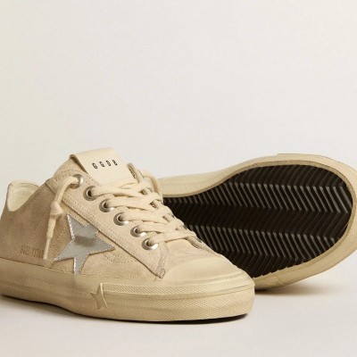 Golden Goose V-Star In Pearl Suede With Silver Metallic Leather Star Golden Goose V-Star In Pearl Suede With Silver Metallic Leather Star